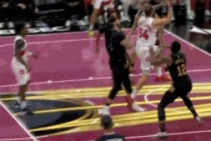 亨特防守犯规骑士挑战成功改队友南斯犯规 骑士赛季5次挑战均成功