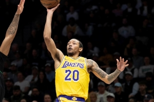 单场25分！雷迪克谈小尼克-史密斯：他极具胆识 心态也极其强大