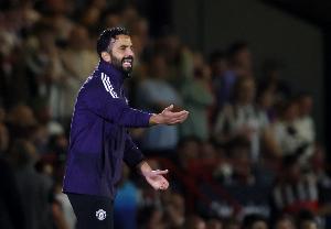 邮报：阿莫林上周将新闻发布会提前，避免球员在训练基地无所事事